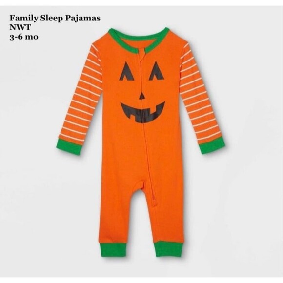 Size 3-6 Months Halloween Family Sleep Pajamas Orange Jack O'Lantern Sleeper NEW - Picture 1 of 1